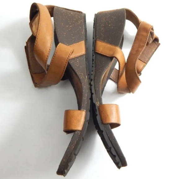 Teva Cabrillo Cross Strap Wedge Sandals - Picture 3 of 8